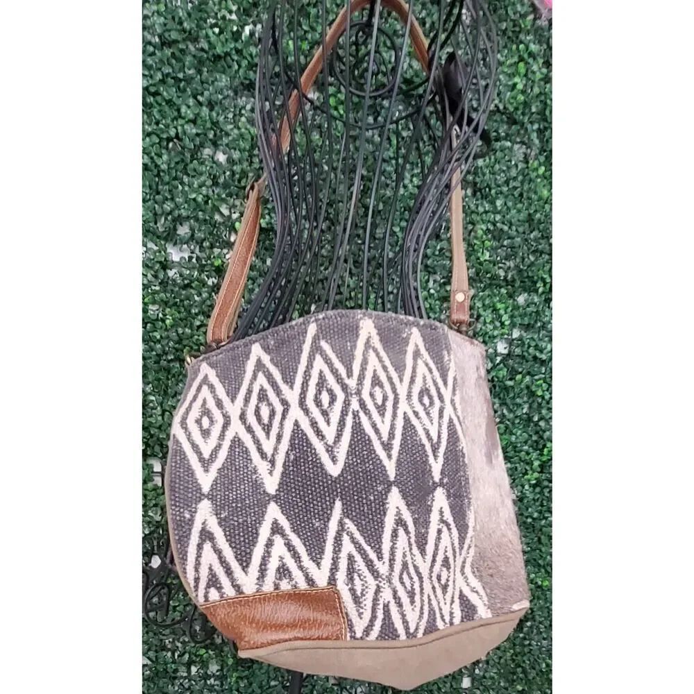 Myra Bag